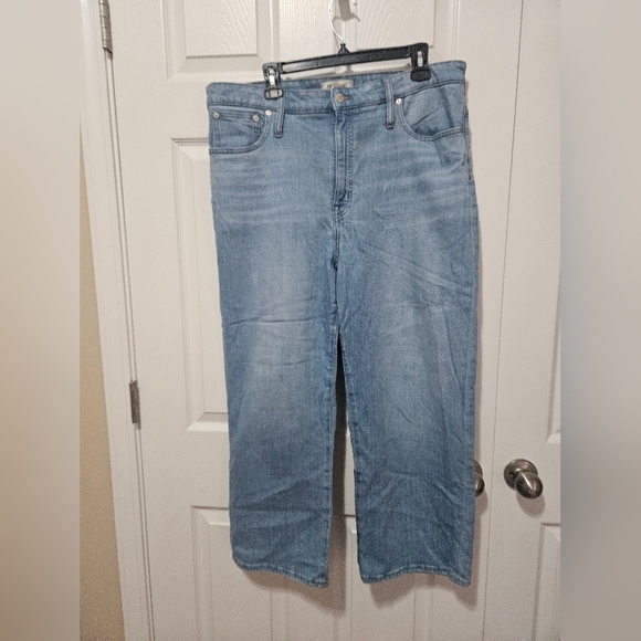 Madewell Slim Wide-Leg Jeans in Eastwick Wash 33 - Picture 2 of 7
